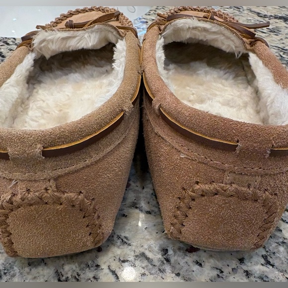 Minnetonka Women's Cally Slipper 9 🤎 - Picture 2 of 8